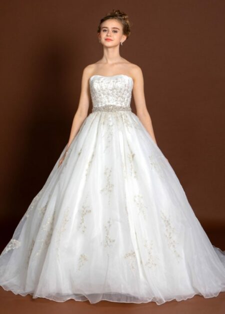 Abito da Sposa in Organza, con molte decorazion, su misura economico online