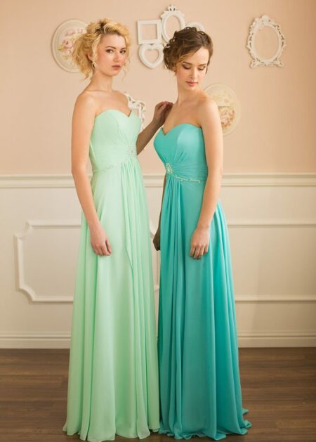 Abiti da cerimonia lunghi color verde tiffany semplice in chiffon con scollo a cuore e decorazioni luminose