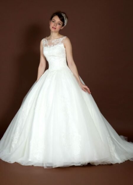 Abito da Sposa Elegante Collezione 2021 con corpetto in pizzo e gonna in tulle