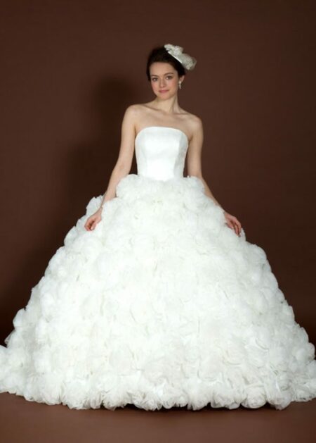 Abito da Sposa su Misura a poco prezzo perfetto per un matrimonio da favola