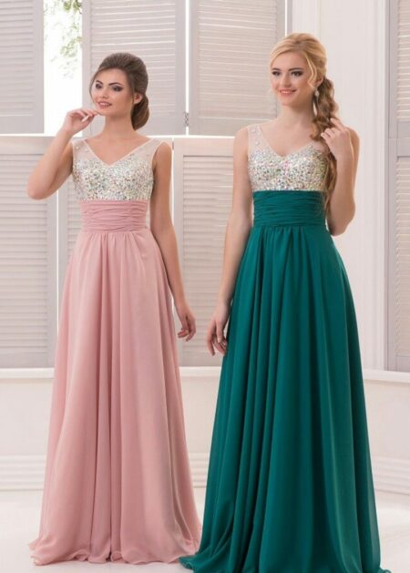 Abito da cerimonia online firmati sposamore in chiffon con scollo V e molte decorazioni luminose