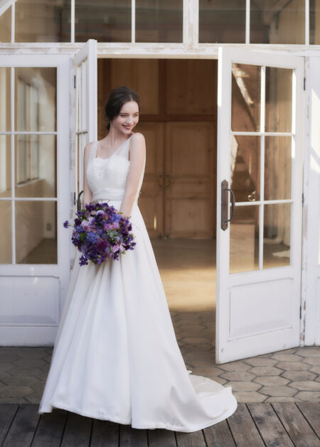 Abito da sposa A-line in raso organza e pizzo con scollo dritto