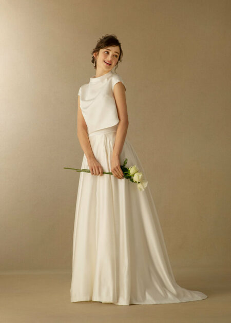 Abito da sposa A-line in satin semplice accollato