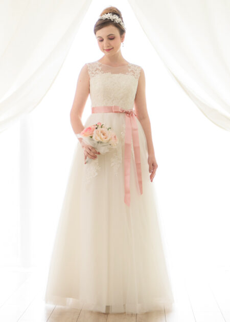  Wedding Dresses 2021 on offer  simple tailored A-Line perfect for a spring wedding
