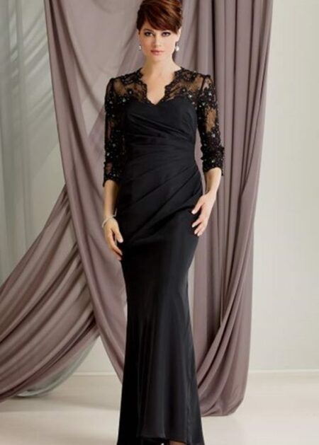 Abito da cerimonia per la nonna della sposa molto elegante fatto in taffetà drappeggiato con scollo a V e maniche tre quarti