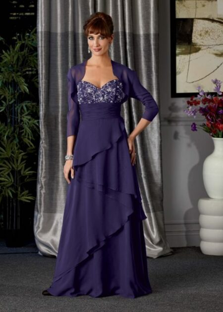 Abito mamma sposo 2021 look elegante per matrimonio fatto in chiffon con coprispalle e corpetto decoratto con scollo a cuore