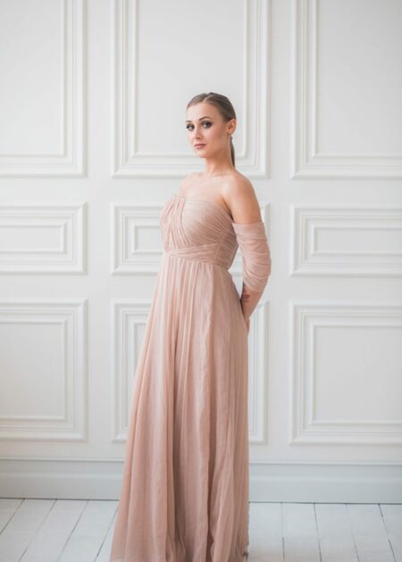 Abito per damigella rosa antico stile impero con mezze maniche a spalle scoperte e scollo dritto