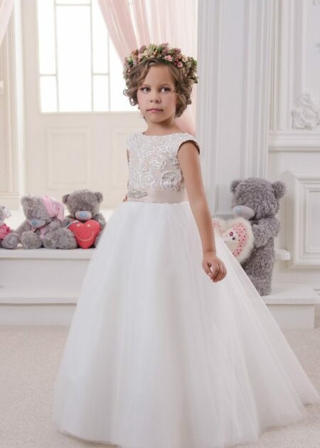 Vestito per comunione e damigella principesco colore champagne e avorio in tulle e pizzo con cintura di raso decorata con pietre scintillanti