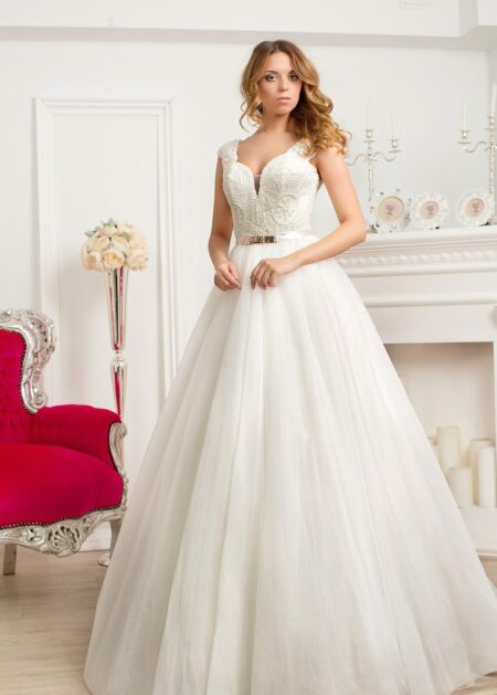 Barcellona - Abito da sposa su misura stile A line a prezzo scontato dalla nuova collezione 2021 fatto in tulle con fodera in raso