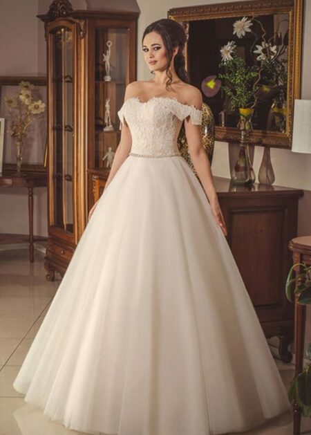 Abito da sposa principessa Sissi con corpetto in pizzo e gonna ampia in tulle